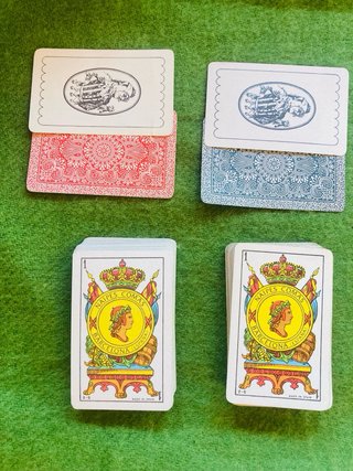 Confezione da 4 mazzi di carte spagnole Naipes Comas Fournier