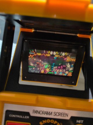 Nintendo Snoopy Panorama Game & Watch