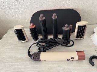 Dyson Airwrap Pink