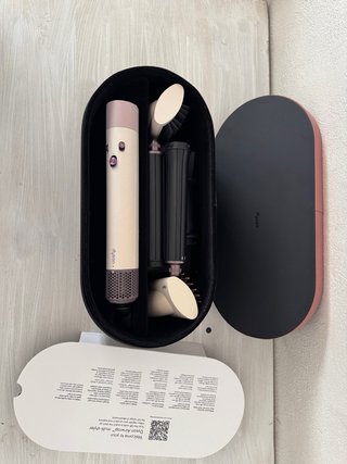 Dyson Airwrap Pink
