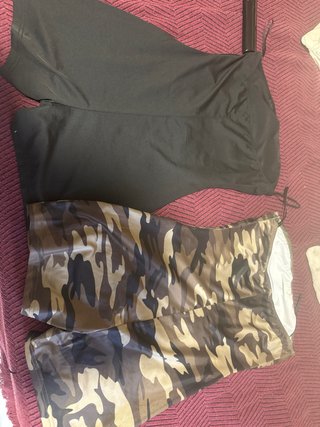 Bodys de color negro y militar