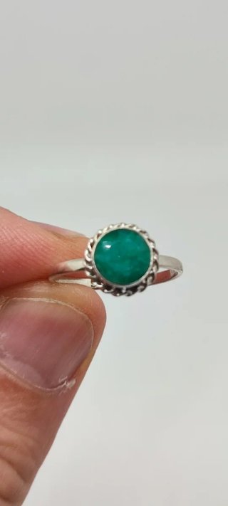 Anillo de Plata y Esmeralda.