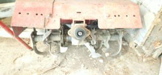 Arado y cultivador para motocultor