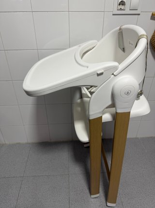 Trona bebé BabyGO blanca y madera