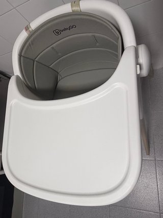 Trona bebé BabyGO blanca y madera