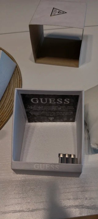 Reloj Guess Connoisseur