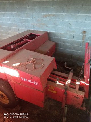 Empacadora Massey Ferguson 124-E