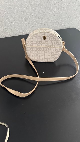 Bolso redondo Tommy Hilfiger