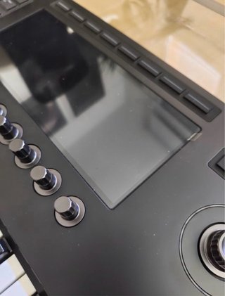 Controlador Teclado Native Instruments Kontrol S49