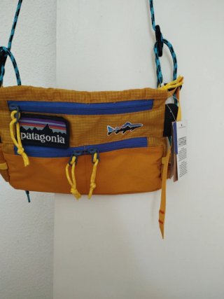 Riñonera Patagonia Naranja y Azul