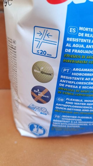 Mortero MAPEI Color Plus Gris Cemento. 12 UNIDADES