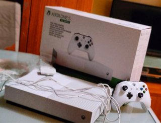Xbox One S All Digital Bianca
