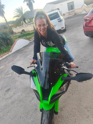 Kawasaki Ninja ZX-10R Sportbike