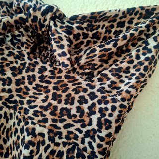 Vestido animal print. Talla S
