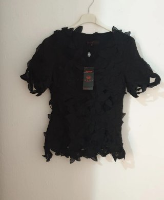 Blusa negra talla 38