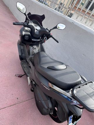 Kymco K-XCT 300i Negra