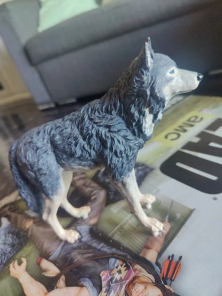 Statua Daryl Dixon with wolves Limited Edition TWD