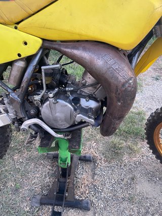 Suzuki RM 85 Motocross Dorada