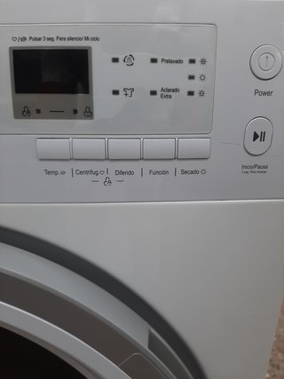 Lavadora  Secadora Eas Electric EWY8614W Impecable