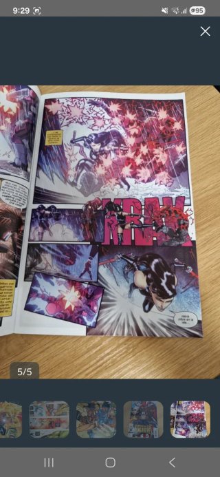 Cómic DC Arrodillate ante Zod + grapa