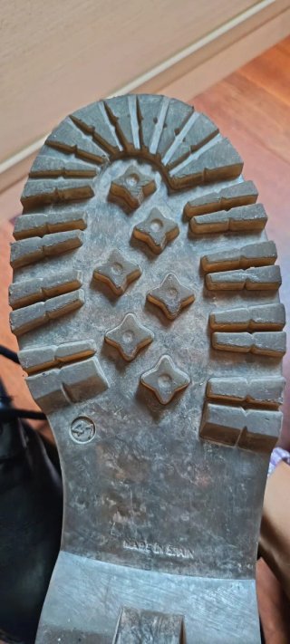 Botas militares Camila's negras t./ 41 suela alta