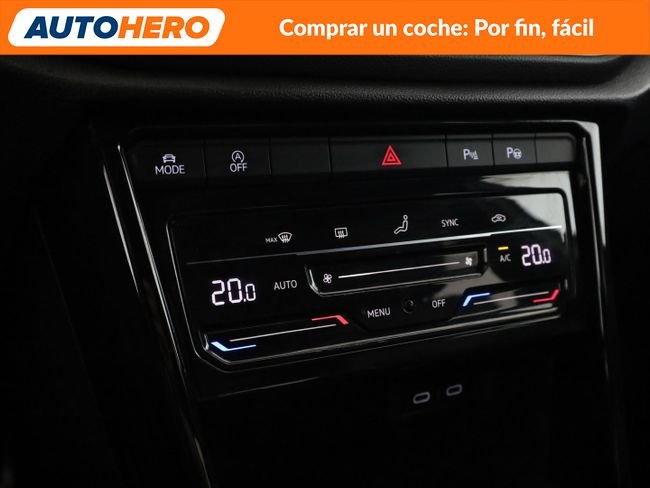 Volkswagen T-Roc 2022, foto 27