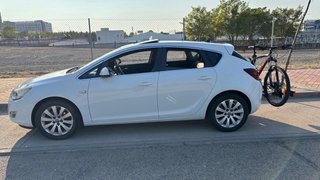Opel Astra 2011