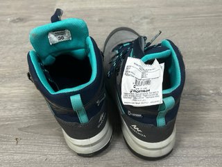 Botas de montaña talla 36