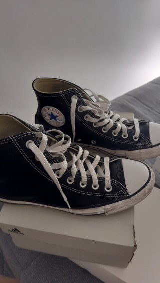 Converse Piel Negras Talla 40