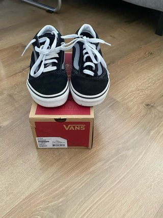 Zapatillas Vans Old Skool Negras y Blancas