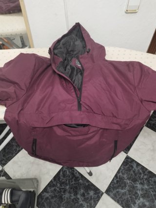 Chaqueta Anorak burdeo