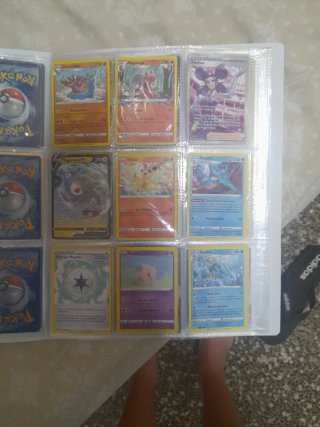 Cartas Pokémon: Pikachu VMAX, Charizard V etc