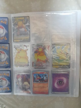 Cartas Pokémon: Pikachu VMAX, Charizard V etc
