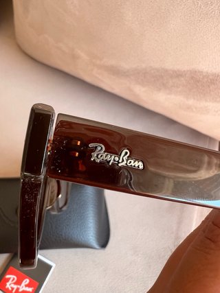 Gafas de sol Ray-Ban marrones nuevas