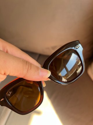 Gafas de sol Ray-Ban marrones nuevas