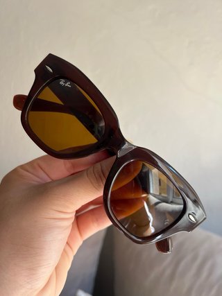 Gafas de sol Ray-Ban marrones nuevas