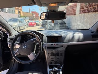 Opel Astra 2010