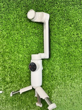 Insta360 Flow Gimbal Estabilizador Móvil
