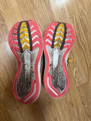 Zapatillas Saucony Endorphin Speed 2 Amarillas