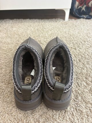 UGG Tasman Gris