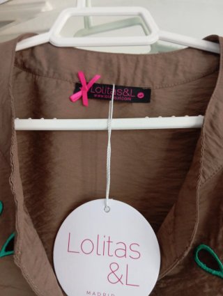 Blusa Lolitas&L marrón bordados verdes talla L