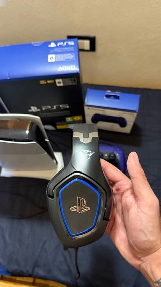 Playstation 5 Slim Digital + 2 Controller