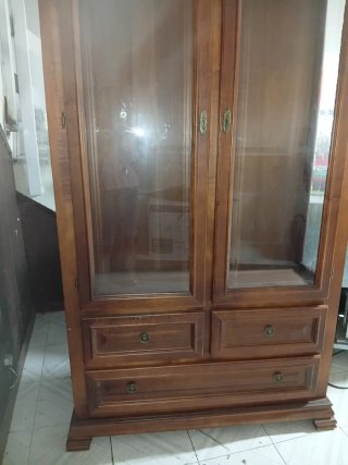 Vitrina de salón madera maciza