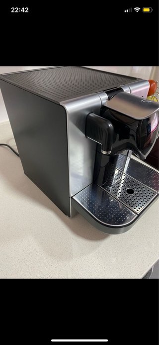 Cafetera DeLonghi Nespresso Plata