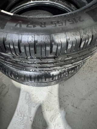 2 Neumáticos 215/55R17 Seminuevos: Continental