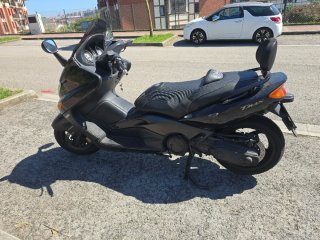 Yamaha T-Max 500 Maxi Scooter Negra