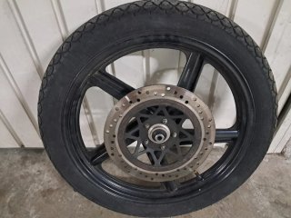 Cubierta moto Kymco Zing 125 delantera