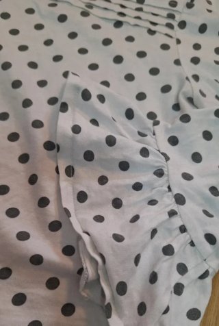 Camiseta lunares manga larga volantes