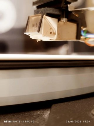 THORENS TD-104 TOCADISCOS