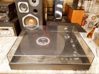 THORENS TD-104 TOCADISCOS